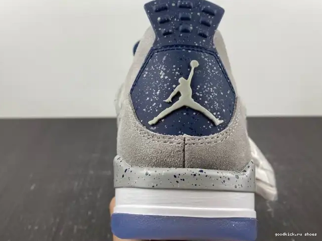 Retro AJ4-1043505 Georgetown (PE) Jordan 4 0511